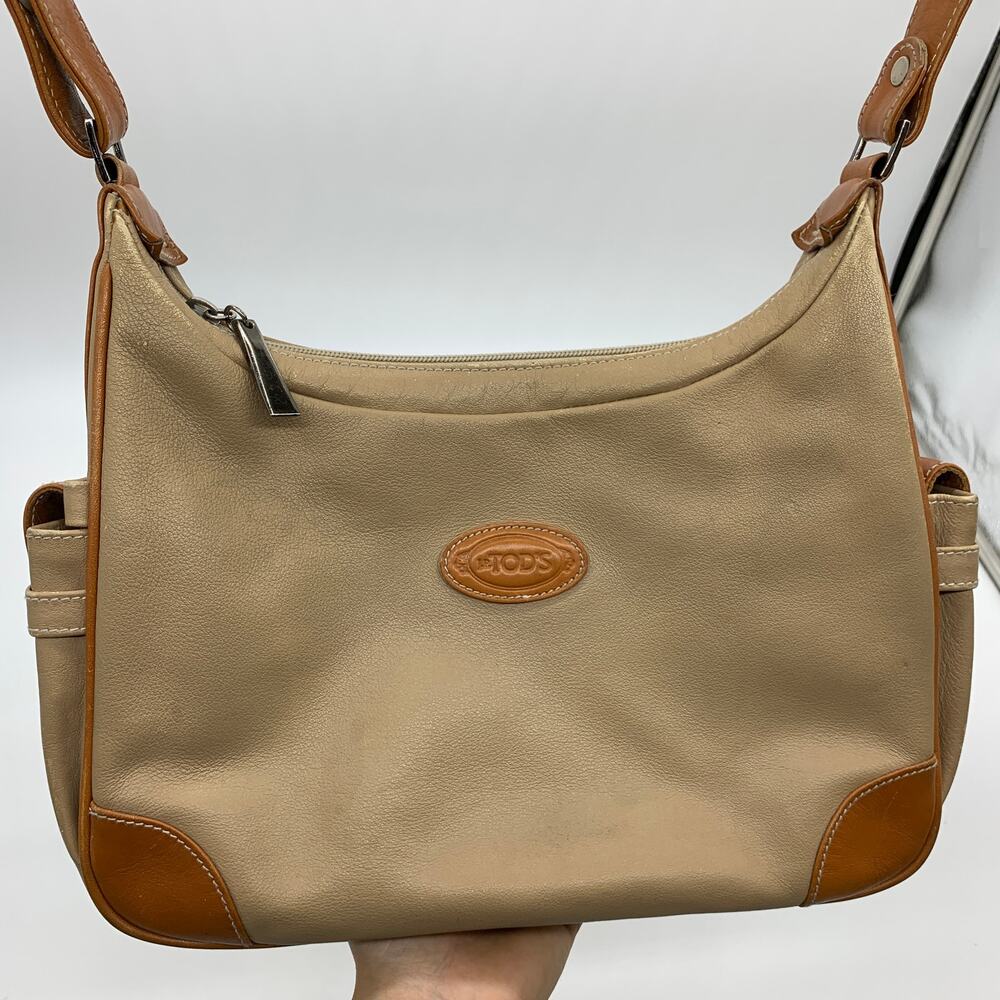 Tod's Womens Genuine Leather Purse Medium Handbags